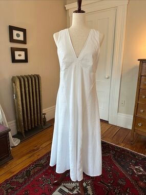 NWT Banana Republic White Linen Sleeveless V-Neck Midi Dress